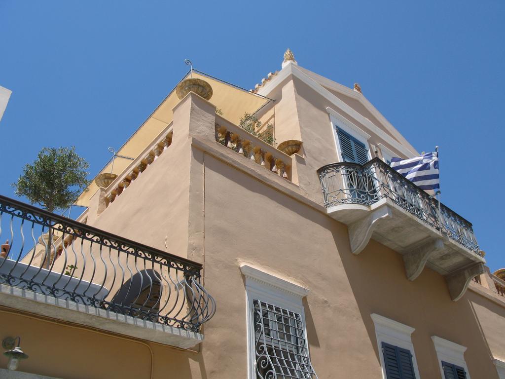 فندق Arhontiko Ermoupolis الغرفة الصورة
